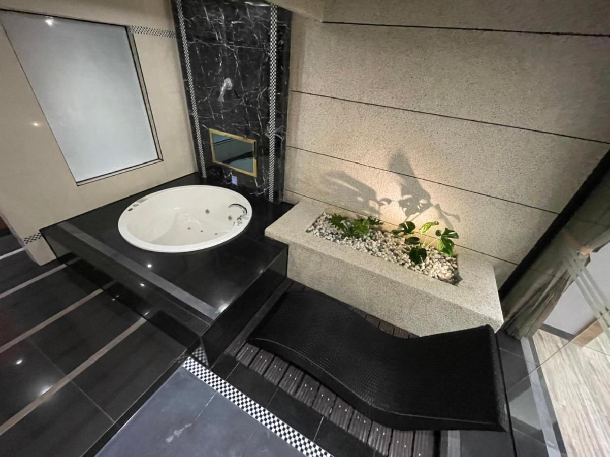 تاويوان Minimalist Fashion Motel المظهر الخارجي الصورة