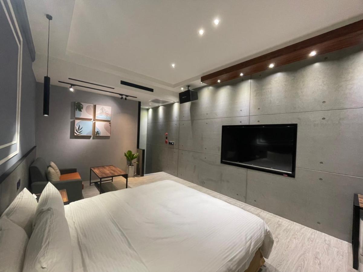تاويوان Minimalist Fashion Motel المظهر الخارجي الصورة