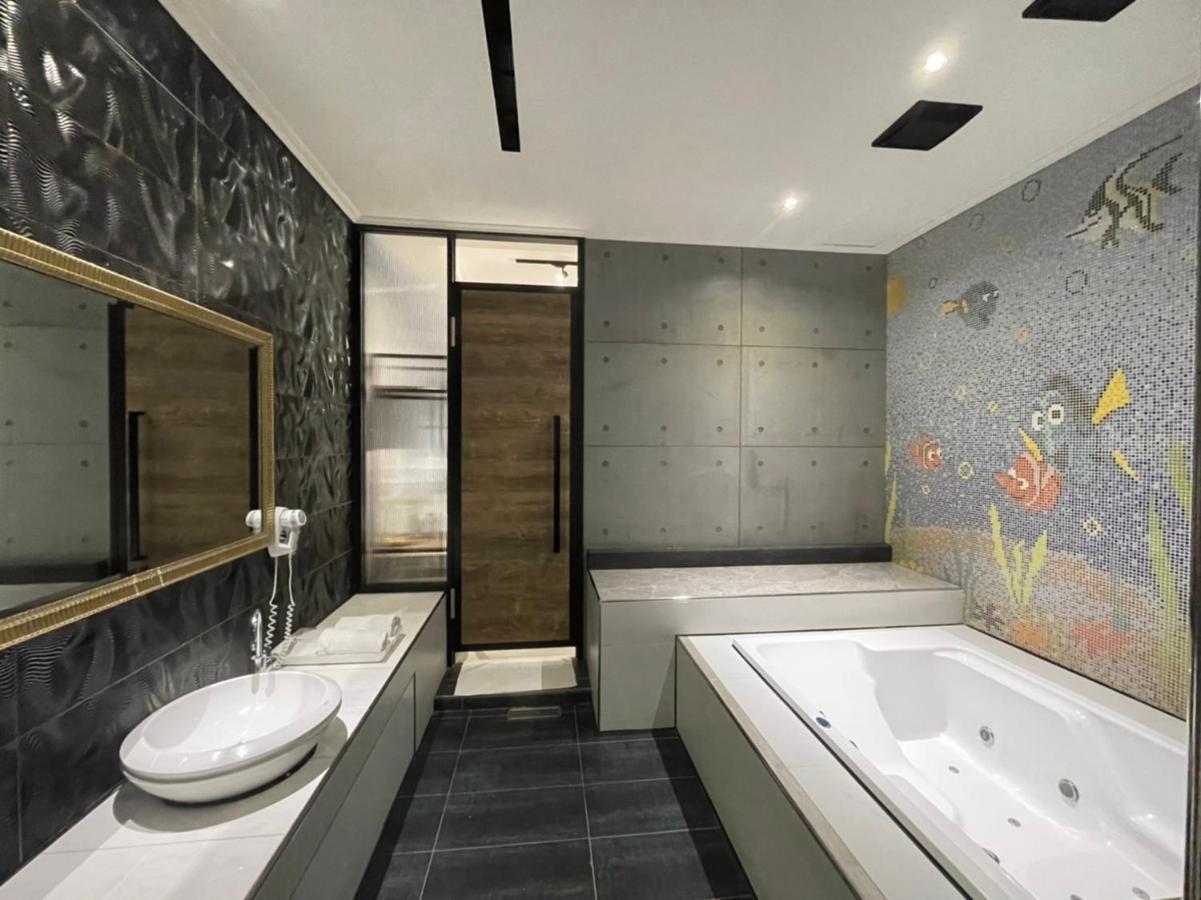 تاويوان Minimalist Fashion Motel المظهر الخارجي الصورة