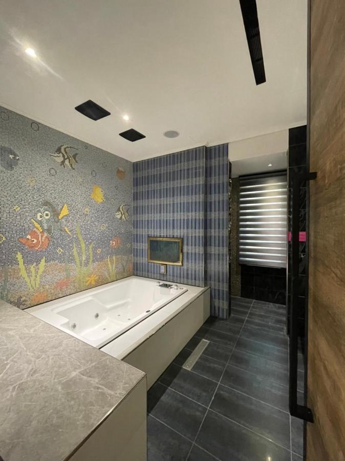 تاويوان Minimalist Fashion Motel المظهر الخارجي الصورة
